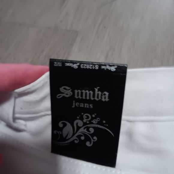 SMITH White Jean Shorts Clean Design - Picture 6 of 7